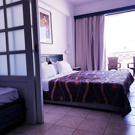 Sea Base Holiday Apartments Klorakas Екстериор снимка