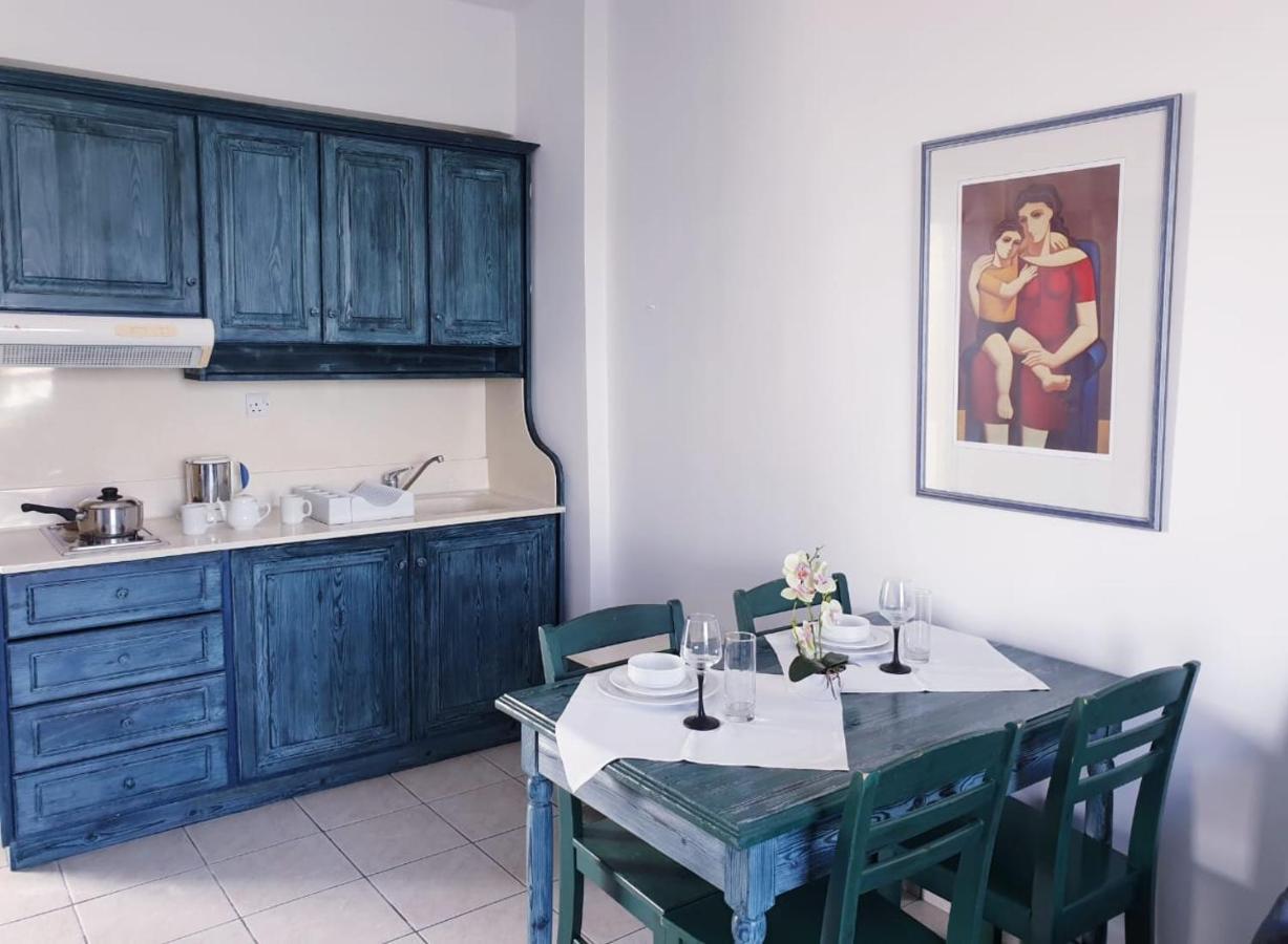 Sea Base Holiday Apartments Klorakas Екстериор снимка
